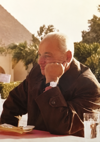 الكاتب محمود شلبي